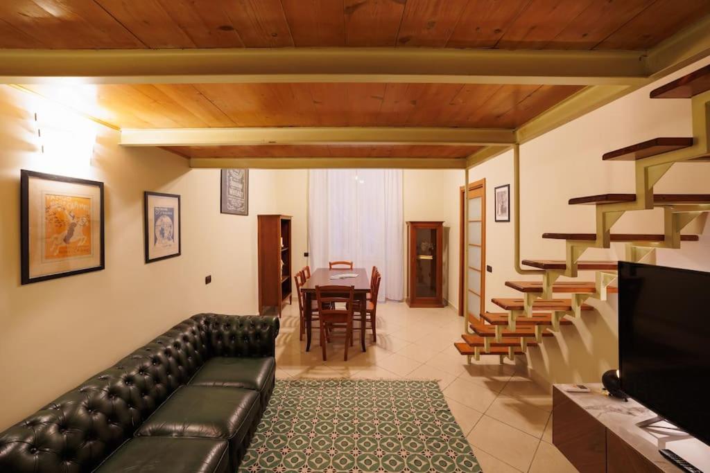 The San Gregorio Armeno Apartment By HouseinNapoli Esterno foto