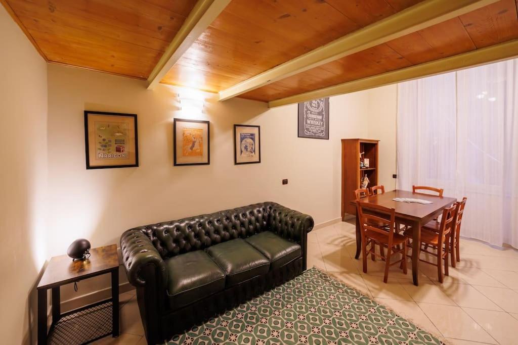 The San Gregorio Armeno Apartment By HouseinNapoli Esterno foto