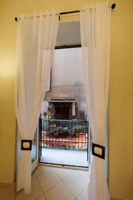 The San Gregorio Armeno Apartment By HouseinNapoli Esterno foto