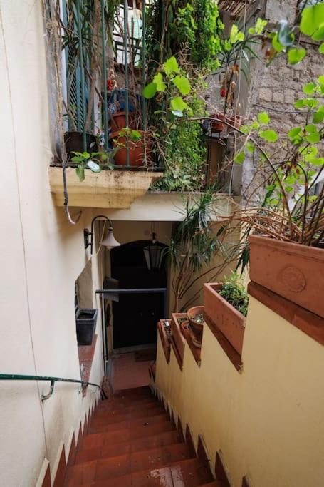 The San Gregorio Armeno Apartment By HouseinNapoli Esterno foto